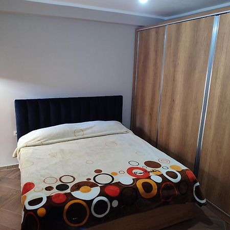 Maksimilian Apartament Драч Екстериор снимка